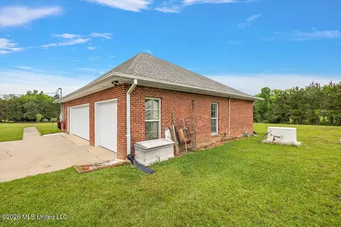 Exterior - 136 Mccullough Ln, Flora, MS 39071 photo 8 of 9