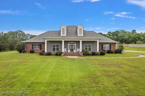 136 Mccullough Ln, Flora, MS 39071