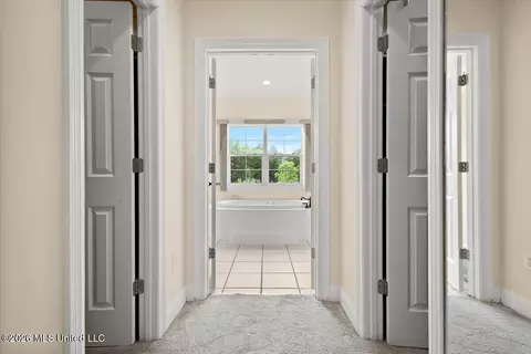 Entry Way - 136 Mccullough Ln, Flora, MS 39071 photo 4 of 5