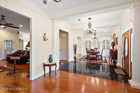 Entry Way - 136 Mccullough Ln, Flora, MS 39071 photo 2 of 5