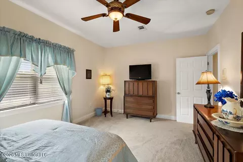 Bedroom - 136 Mccullough Ln, Flora, MS 39071 photo 7 of 9
