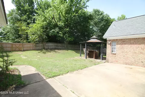Exterior - 3542 Rhett Butler Dr, Hernando, MS 38632 photo 7 of 8