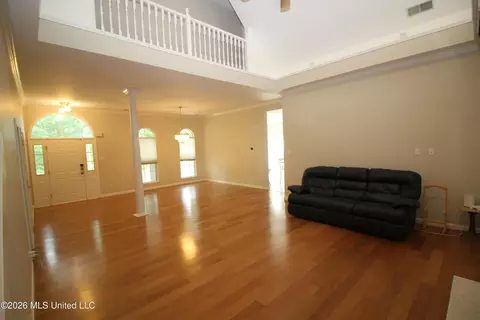 Living - 3542 Rhett Butler Dr, Hernando, MS 38632 photo 5 of 6