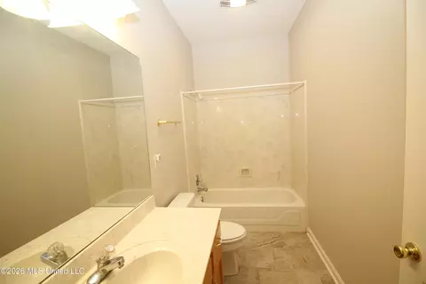 Bath - 3542 Rhett Butler Dr, Hernando, MS 38632 photo 6 of 6