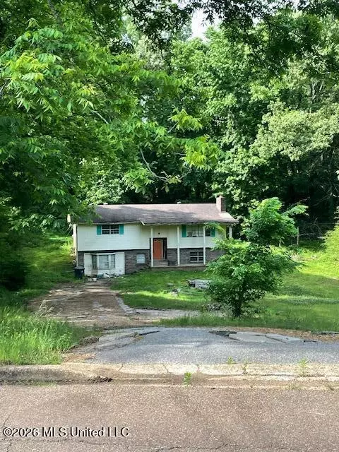 653 W Robinson St, Hernando, MS 38632