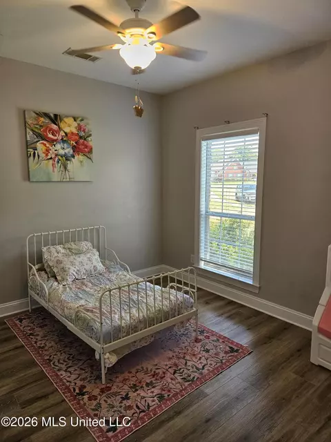 Bedroom - 105 Mckinzie Cv, Hernando, MS 38632 photo 7 of 7