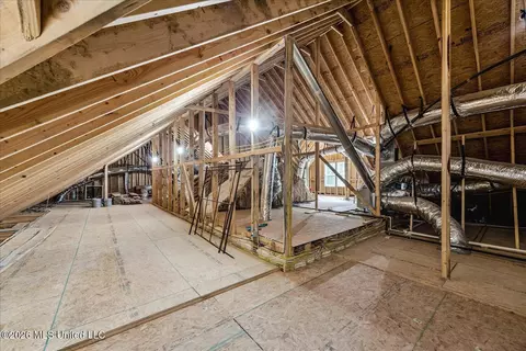 Entry Way - 175 Fulmer Rd #B, Como, MS 38619 photo 5 of 5