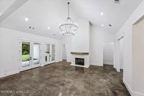 Living - 175 Fulmer Rd #B, Como, MS 38619 photo 1 of 2