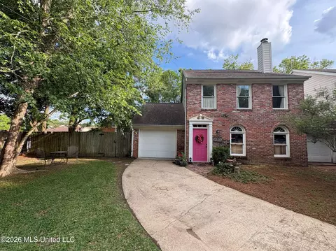 9 Oakford Ct, Jackson, MS 39211