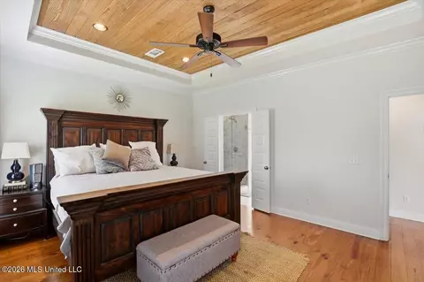 Bedroom - 414 Emerald Trl, Brandon, MS 39047 photo 2 of 5