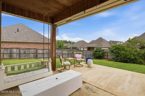 Exterior - 414 Emerald Trl, Brandon, MS 39047 photo 7 of 11