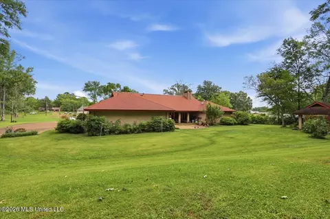 Exterior - 26 N 2nd St, Pickens, MS 39146 photo 8 of 16