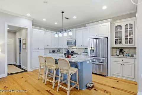 Kitchen - 135 Grace Dr, Flowood, MS 39232 photo 1 of 6
