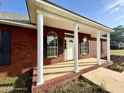 Exterior - 6902 Tanner Williams Rd, Lucedale, MS 39452 photo 3 of 8