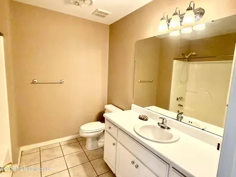 Bath - 6902 Tanner Williams Rd, Lucedale, MS 39452 photo 1 of 5