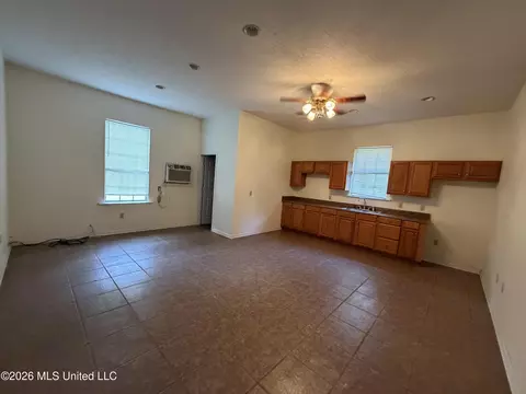 Living - 6902 Tanner Williams Rd, Lucedale, MS 39452 photo 9 of 10