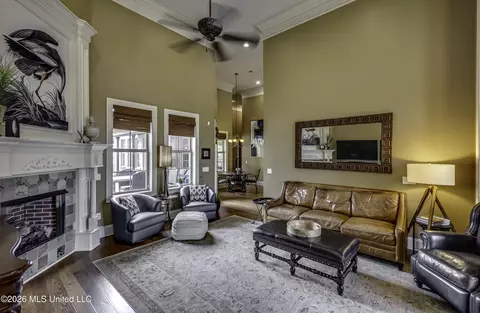 Living - 505 Jasper Cir, Flowood, MS 39232 photo 2 of 3
