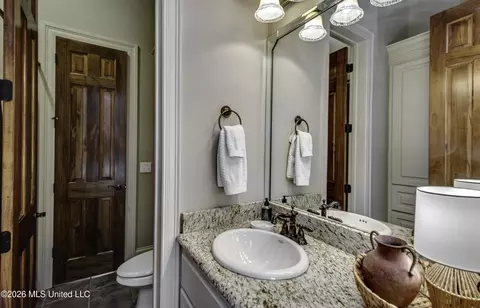 Bath - 505 Jasper Cir, Flowood, MS 39232 photo 7 of 10