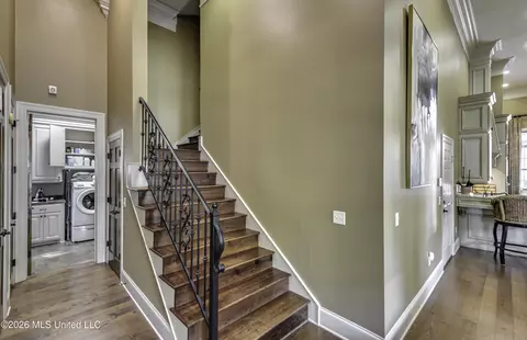 Entry Way - 505 Jasper Cir, Flowood, MS 39232 photo 2 of 2
