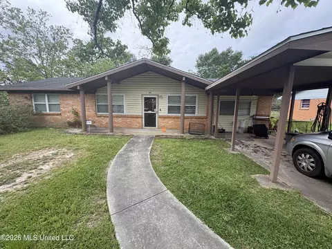327 Darby St, Gulfport, MS 39503
