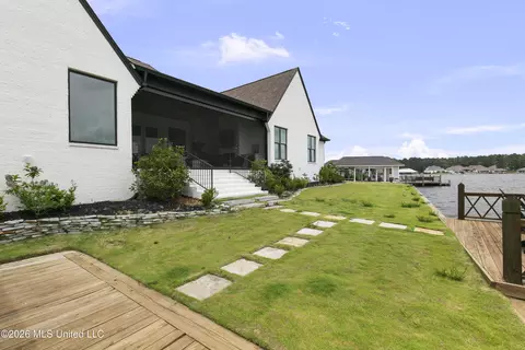 Exterior - 140 Herons Bay Cir, Madison, MS 39110 photo 8 of 17