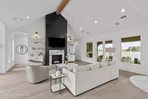 Living - 140 Herons Bay Cir, Madison, MS 39110 photo 1 of 1