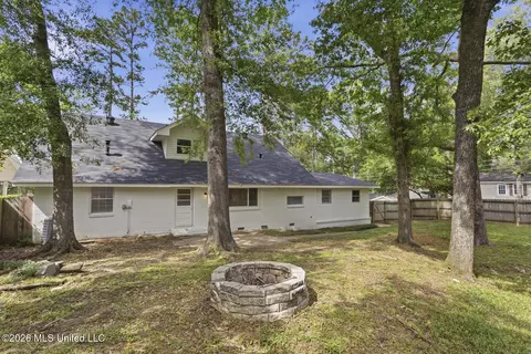 Exterior - 1735 Wilhurst St, Jackson, MS 39211 photo 4 of 5