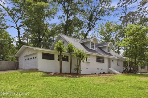1735 Wilhurst St, Jackson, MS 39211