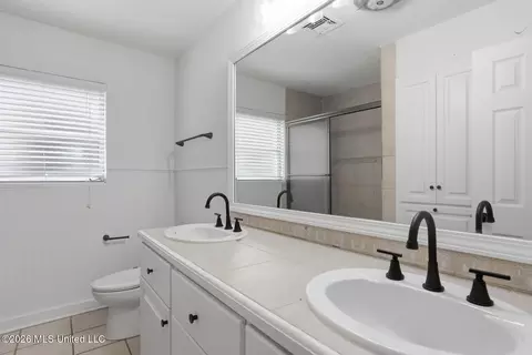 Bath - 1735 Wilhurst St, Jackson, MS 39211 photo 1 of 4