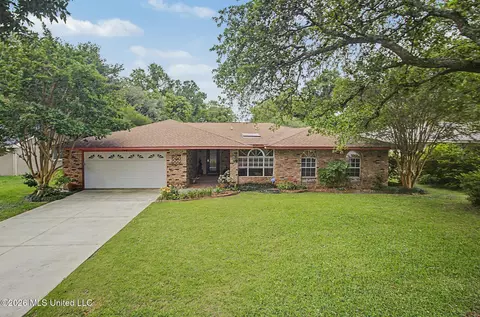 109 Dogwood Dr, Gulfport, MS 39507