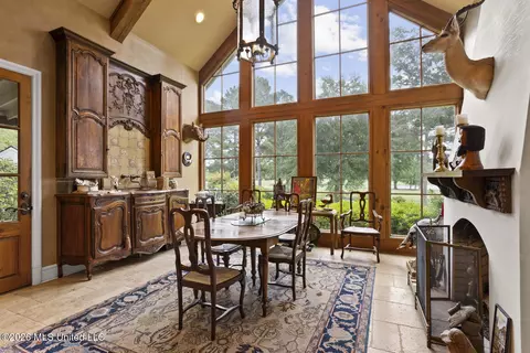 Dining - 27 Provence Blvd, Madison, MS 39110 photo 4 of 6