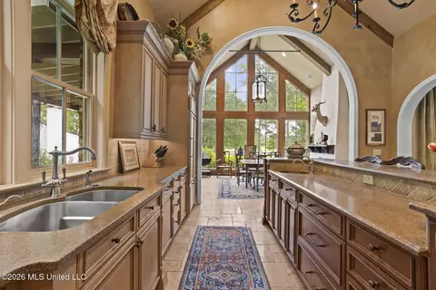 Kitchen - 27 Provence Blvd, Madison, MS 39110 photo 4 of 8