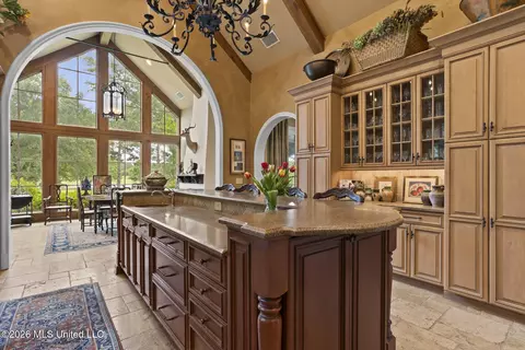 Kitchen - 27 Provence Blvd, Madison, MS 39110 photo 5 of 8