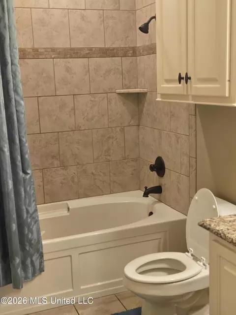Bath - 8300 Springridge Rd, Terry, MS 39170 photo 5 of 6