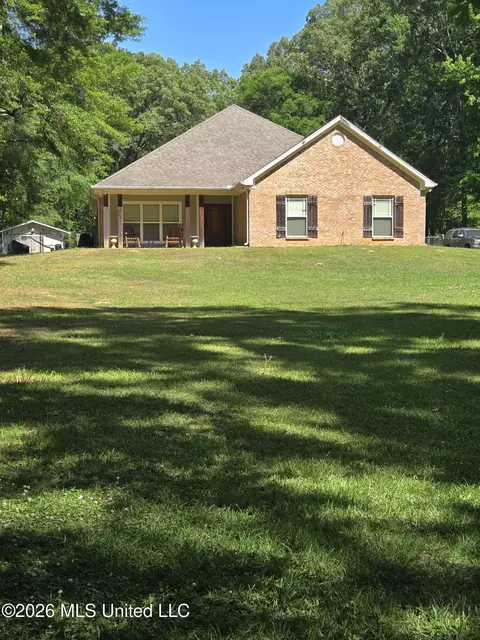 8300 Springridge Rd, Terry, MS 39170