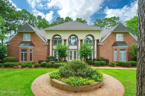 51 Spencer Cv, Hattiesburg, MS 39402