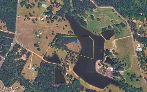 8155 Running Meadow Ln, Perkinston, MS 39573