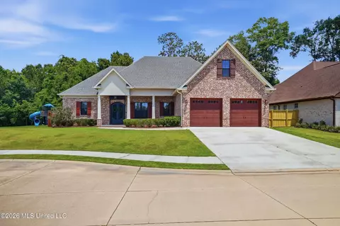 1584 Lucius St, Biloxi, MS 39532