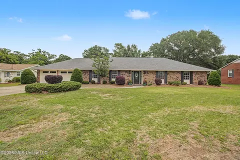 5002 Lawson Ave, Gulfport, MS 39507