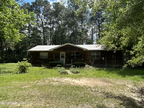 366 Floyd Strickland Rd, Ellisville, MS 39437