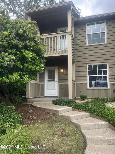 495 Popps Ferry Rd #17, Biloxi, MS 39531