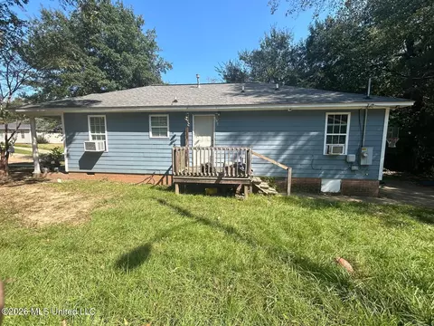 621 Chestnut St, Jackson, MS 39204 photo 2