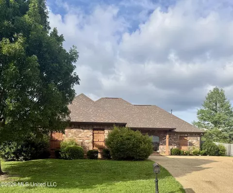 302 Pinecone Cv, Brandon, MS 39047