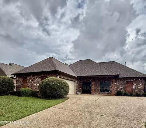 Exterior - 302 Pinecone Cv, Brandon, MS 39047 photo 3 of 5