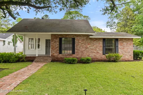 429 Mary St, Columbia, MS 39429