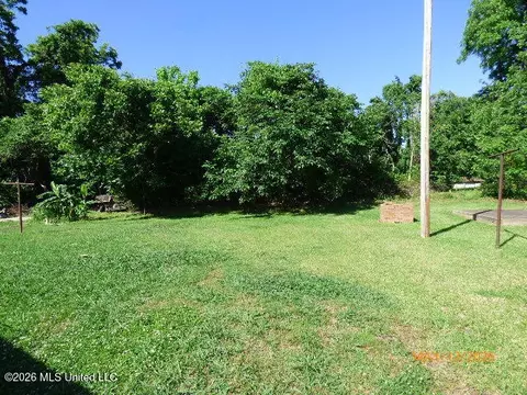 Exterior - 427 College St, Natchez, MS 39120 photo 1 of 2