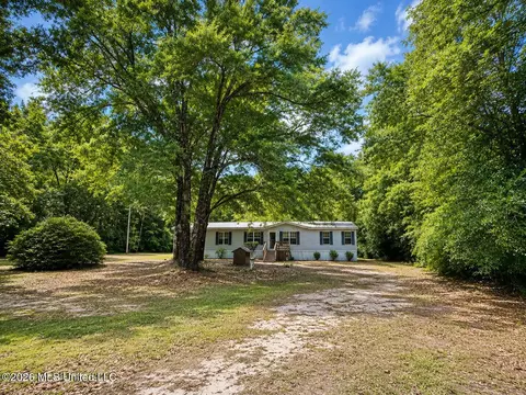 15159 Sara Ln, Saucier, MS 39574