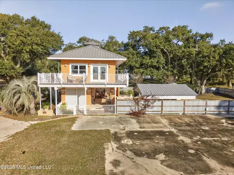 470 W Beach Blvd, Long Beach, MS 39560