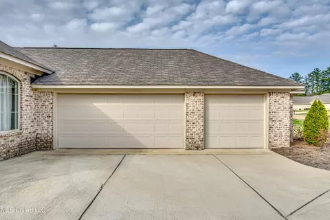 Other - 994 Filmore Dr, Brandon, MS 39042 photo 1 of 8