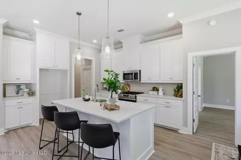 Kitchen - 218 New Haven Ln, Brandon, MS 39042 photo 2 of 2